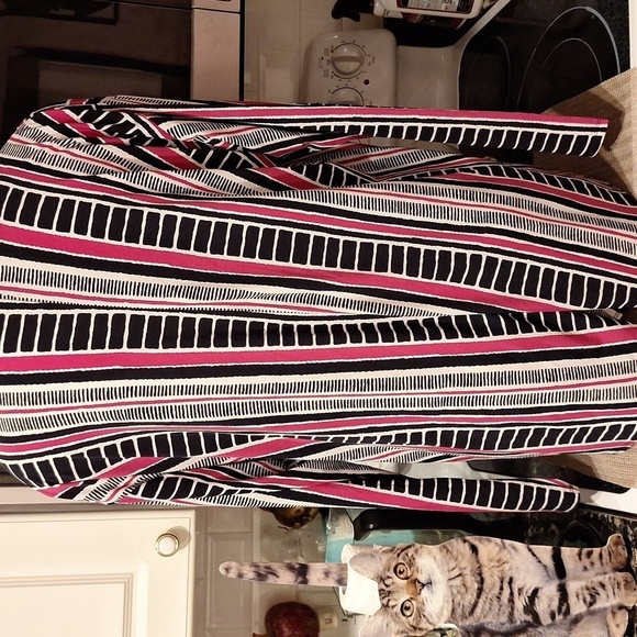 A  Lane Bryant casual stretch long sleeve pullover plus size top 18/20 - Picture 2 of 5